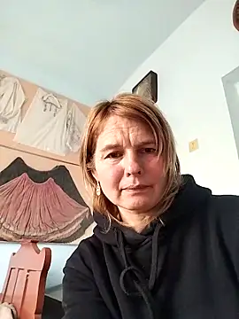 Snapshot of Masha412111 chatting on December 2025 09:47:02 AM Masha412111 online show from December 2025 09:47:02 AM