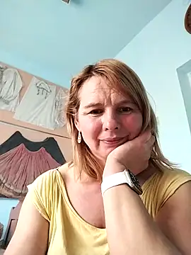 Snapshot of Masha412111 chatting on December 2025 12:11:02 PM Masha412111 online show from December 2025 12:11:02 PM