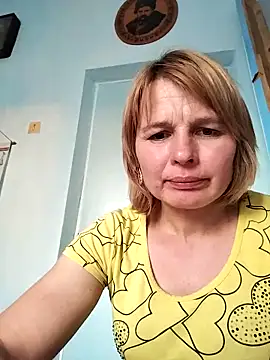 Snapshot of Masha412111 chatting on May 2026 05:21:01 PM Masha412111 online show from May 2026 05:21:01 PM