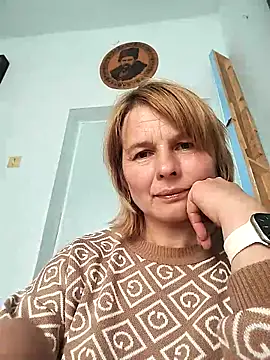 Snapshot of Masha412111 chatting on May 2026 07:46:02 AM Masha412111 online show from May 2026 07:46:02 AM