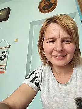 Snapshot of Masha412111 chatting on May 2026 08:22:01 AM Masha412111 online show from May 2026 08:22:01 AM