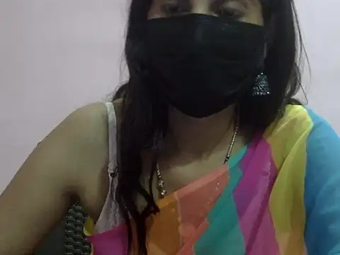 Laila Cute online show from April 2026 05:31:02 PM