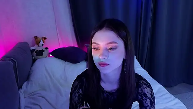 midnightMaya online show from October 2025 09:30:01 PM