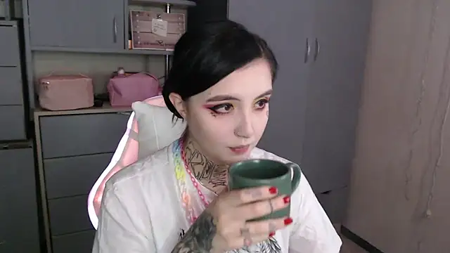 Snapshot of Rin_andersonn chatting on December 2025 02:06:02 AM Rin andersonn online show from December 2025 02:06:02 AM