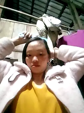 Snapshot of Minkine022 chatting on November 2025 06:51:01 PM Minkine022 online show from November 2025 06:51:01 PM