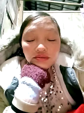 Snapshot of Minkine022 chatting on November 2025 08:24:02 PM Minkine022 online show from November 2025 08:24:02 PM