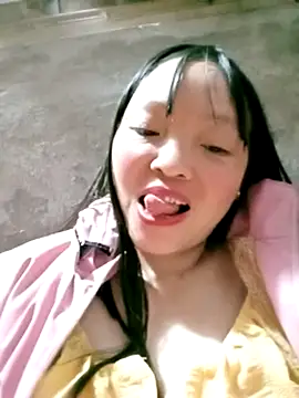 Snapshot of Minkine022 chatting on January 2026 06:32:02 PM Minkine022 online show from January 2026 06:32:02 PM