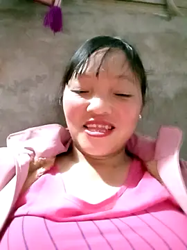 Snapshot of Minkine022 chatting on January 2026 01:46:01 PM Minkine022 online show from January 2026 01:46:01 PM