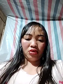 Snapshot of Minkine022 chatting on February 2026 01:09:02 AM Minkine022 online show from February 2026 01:09:02 AM