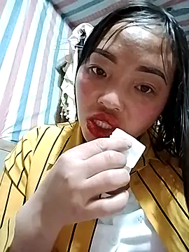 Snapshot of Minkine022 chatting on February 2026 06:01:02 PM Minkine022 online show from February 2026 06:01:02 PM