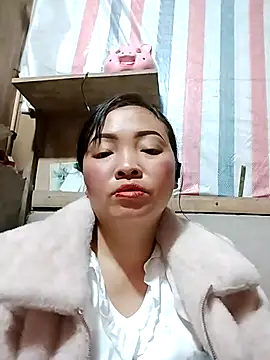 Snapshot of Minkine022 chatting on February 2026 06:56:01 PM Minkine022 online show from February 2026 06:56:01 PM