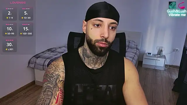 Snapshot of MasculineGuy99 chatting on December 2025 10:19:01 AM MasculineGuy99 online show from December 2025 10:19:01 AM