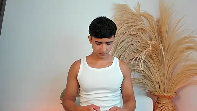 Thiago Connor21 online show from January 2026 06:57:02 PM