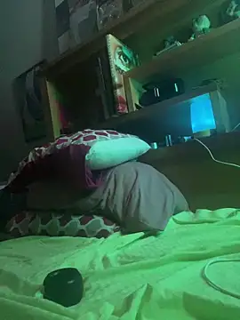 GymBoy83 online show from December 2025 02:00:02 PM