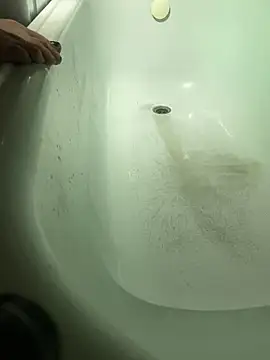 Snapshot of pleasedontpressaredburton chatting on November 2025 04:27:01 PM pleasedontpressaredburton online show from November 2025 04:27:01 PM