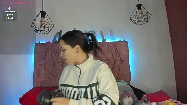 Snapshot of Mia_lopez_1 chatting on November 2025 11:21:01 AM Mia lopez 1 online show from November 2025 11:21:01 AM