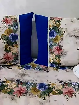 Snapshot of Rihame07 chatting on December 2025 06:14:03 PM Rihame07 online show from December 2025 06:14:03 PM