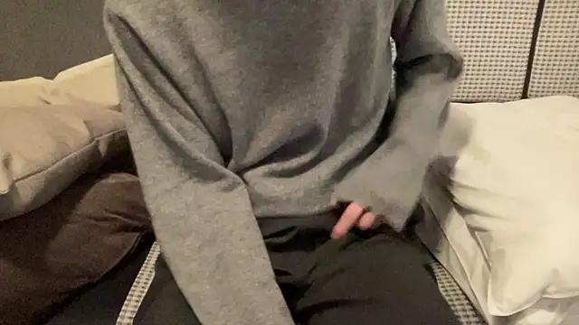 16hornydog online show from October 2025 02:24:02 PM