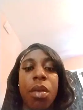 Snapshot of GoddessXOXOLovely chatting on October 2025 08:18:02 PM GoddessXOXOLovely online show from October 2025 08:18:02 PM