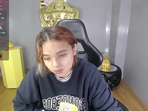 mia foster t online show from October 2025 12:44:02 PM