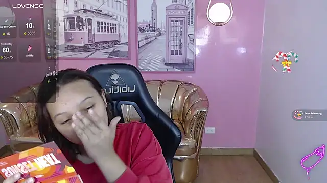 mia foster t online show from November 2025 01:01:01 PM