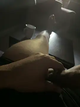 familia0210 online show from November 2025 05:29:02 PM