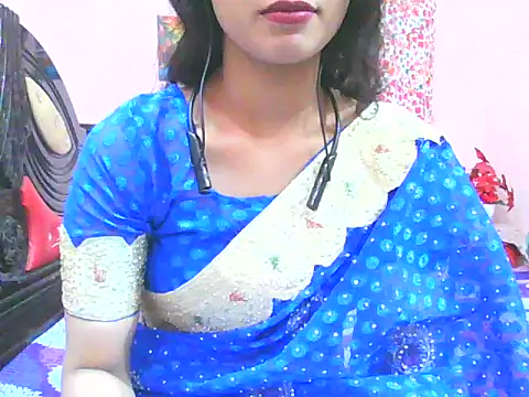 Snapshot of night_queeen7 chatting on November 2025 07:36:03 PM night queeen7 online show from November 2025 07:36:03 PM