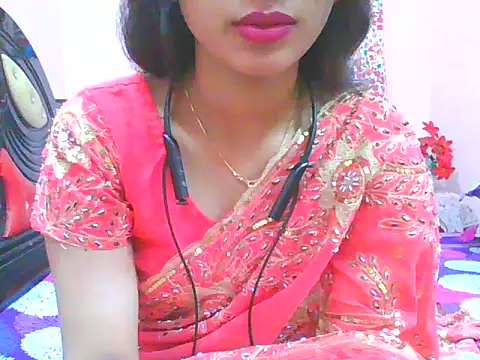 Snapshot of night_queeen7 chatting on November 2025 07:37:02 PM night queeen7 online show from November 2025 07:37:02 PM