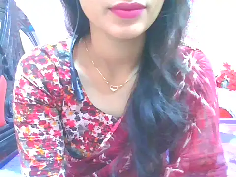 Snapshot of night_queeen7 chatting on November 2025 08:44:01 PM night queeen7 online show from November 2025 08:44:01 PM