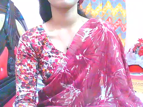 Snapshot of night_queeen7 chatting on December 2025 07:29:02 PM night queeen7 online show from December 2025 07:29:02 PM