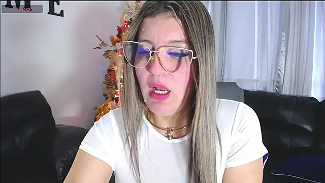 sweet christtydiaz online show from December 2025 10:37:02 PM