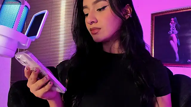 anne leee online show from April 2026 10:07:02 PM