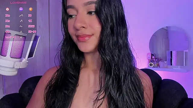 Snapshot of anne_leee chatting on July 2026 09:17:01 PM anne leee online show from July 2026 09:17:01 PM