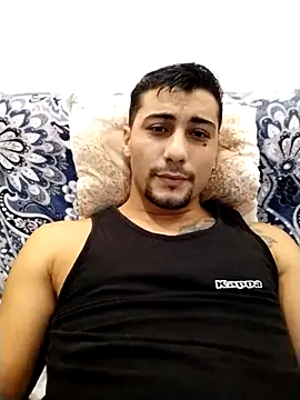 gooddboy01 online show from October 2025 06:36:01 PM