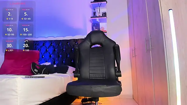  Duriel online show from April 2026 10:51:02 PM