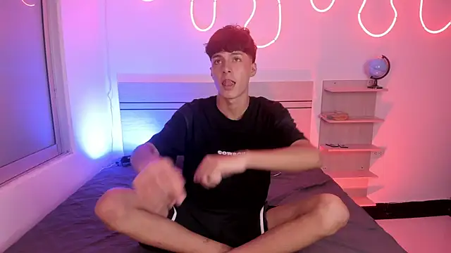 luccas ferreira online show from November 2025 07:15:01 PM