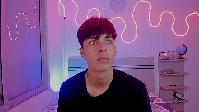 luccas ferreira online show from November 2025 08:21:02 PM