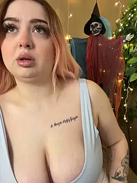 KellyMoors online show from November 2025 01:39:01 AM