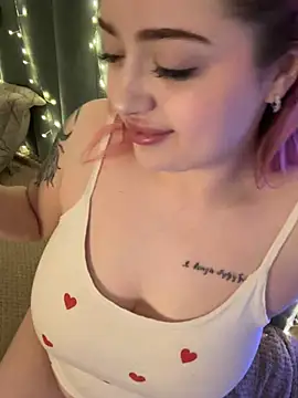 Snapshot of KellyMoors chatting on February 2026 02:05:02 AM KellyMoors online show from February 2026 02:05:02 AM