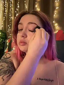 Snapshot of KellyMoors chatting on February 2026 02:06:02 AM KellyMoors online show from February 2026 02:06:02 AM