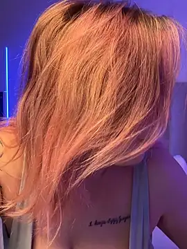 KellyMoors online show from March 2026 01:20:02 AM