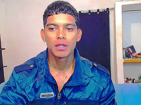 Snapshot of theMyke101 chatting on May 2026 06:09:01 PM theMyke101 online show from May 2026 06:09:01 PM