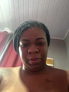 Priihmedeiros online show from October 2025 11:53:02 AM