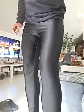 Vintermelon2 online show from April 2026 02:39:01 PM