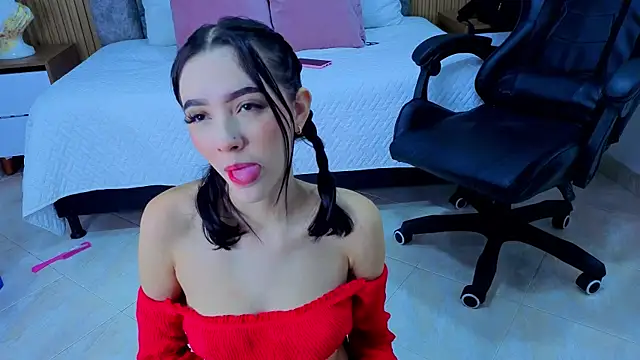 Snapshot of angel__kiss chatting on November 2025 11:42:02 AM angel kiss online show from November 2025 11:42:02 AM