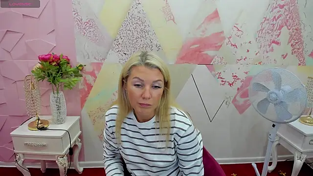 Snapshot of Hanna_any4 chatting on October 2025 11:07:02 AM Hanna any4 online show from October 2025 11:07:02 AM