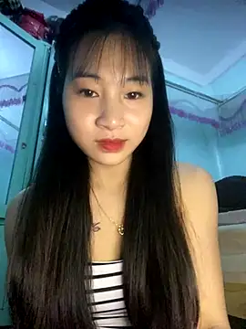 banlinh004 online show from December 2025 04:10:02 AM