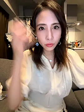 Snapshot of rena_rena_rena chatting on October 2025 04:15:02 PM rena rena rena online show from October 2025 04:15:02 PM