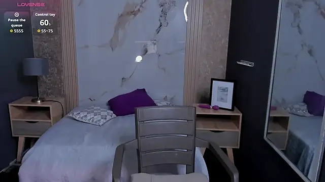 Snapshot of AriaVega chatting on November 2025 11:55:02 AM AriaVega online show from November 2025 11:55:02 AM