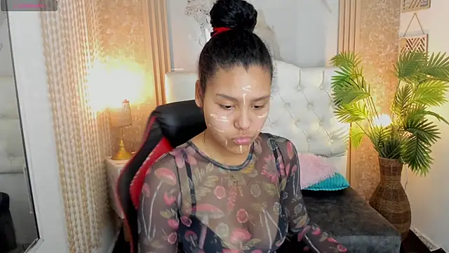 AriaVega online show from April 2026 01:00:02 PM